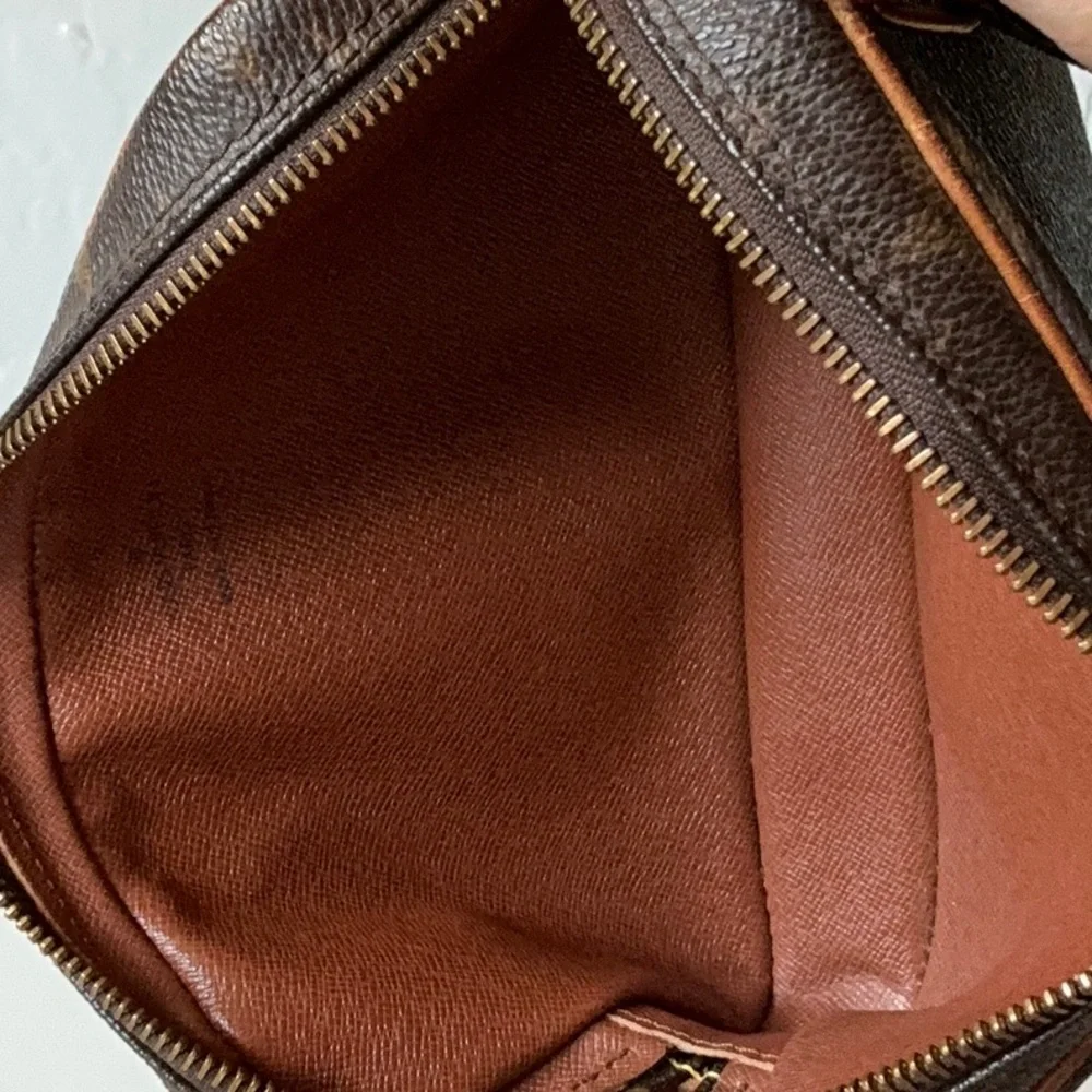 Authentic Louis Vuitton Monogram Pochette Marley Bandouliere Bag - Picture 10 of 13